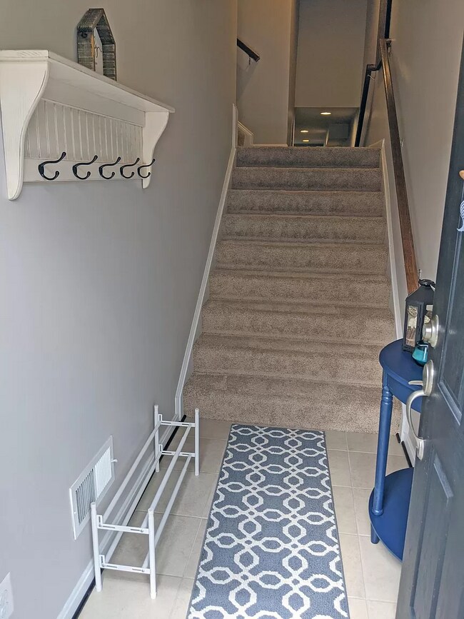 7123 Sotheby Way, Lorton, VA 22079 Townhouse for Rent in Lorton, VA