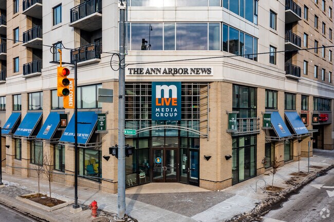Foto del edificio - 111 N Ashley St