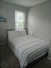 Building Photo - 3045 Shepperton Ter