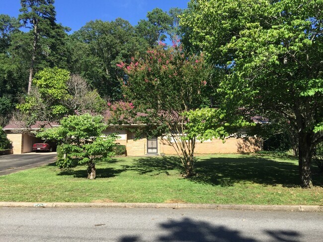 Foto del edificio - 503 3rd Ave NE