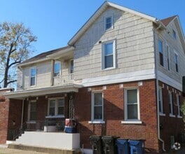Building Photo - 1000 Hagerer St