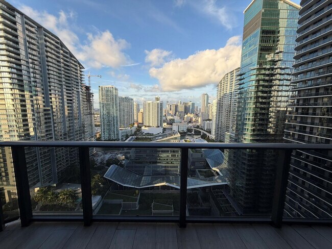 Building Photo - 45 SW 9th St