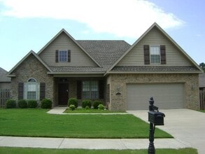 Building Photo - 1312 W Magnolia St
