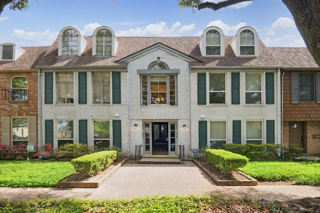 Primary Photo - 482 N Post Oak Ln
