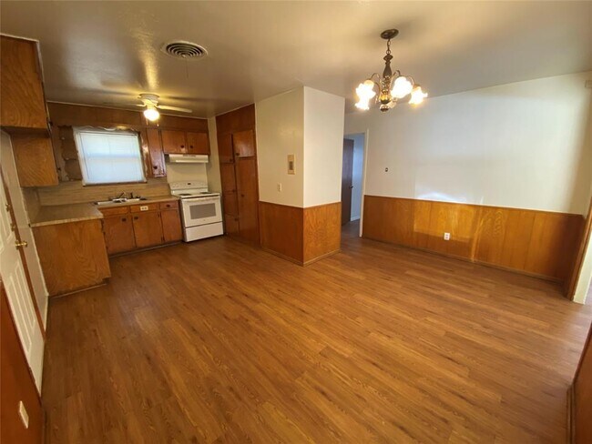 Foto del edificio - 3505 Grady St