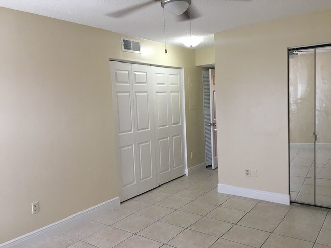 Building Photo - 4826 Marks Terrace