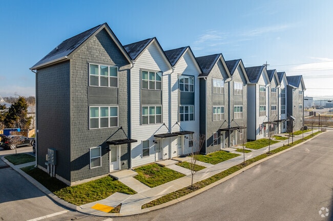 Building Photo - Lookout View Townhomes
