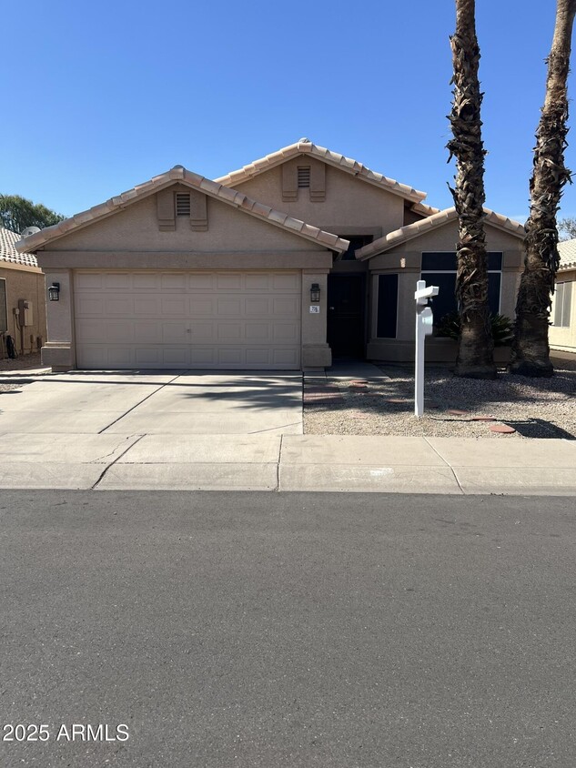 Primary Photo - 716 E Gary Dr