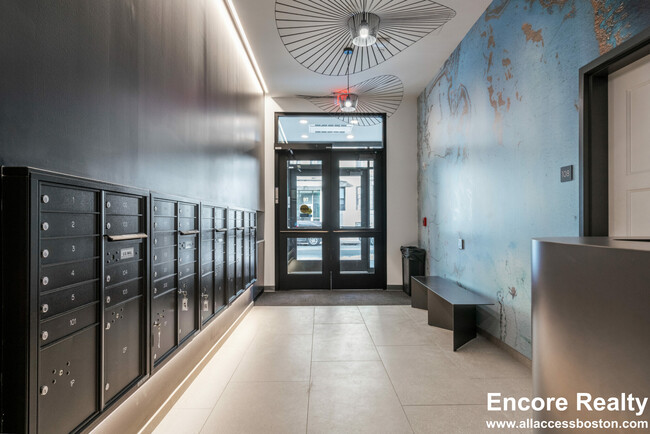 Foto del edificio - 115 Hemenway St