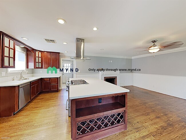 Building Photo - 3 br, 2 bath House - 558 Lagomarsino Way