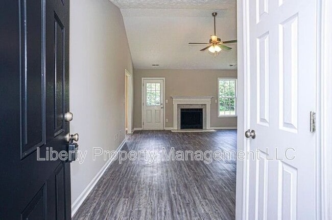 Building Photo - 1517 Clan Campbell Dr