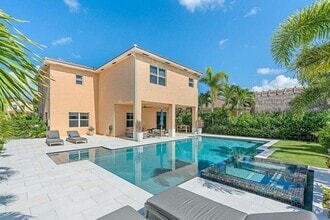 Building Photo - 160 Rudder Cay Way