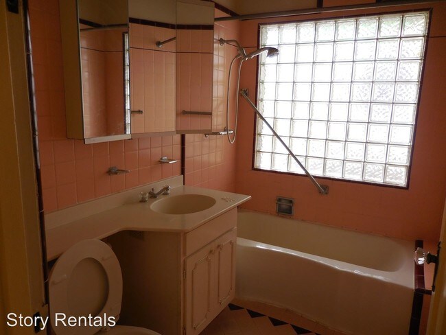 Building Photo - 2 br, 1 bath House - 335 Granada Ave