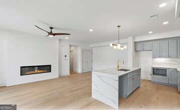 Building Photo - 1050 Blair Ln