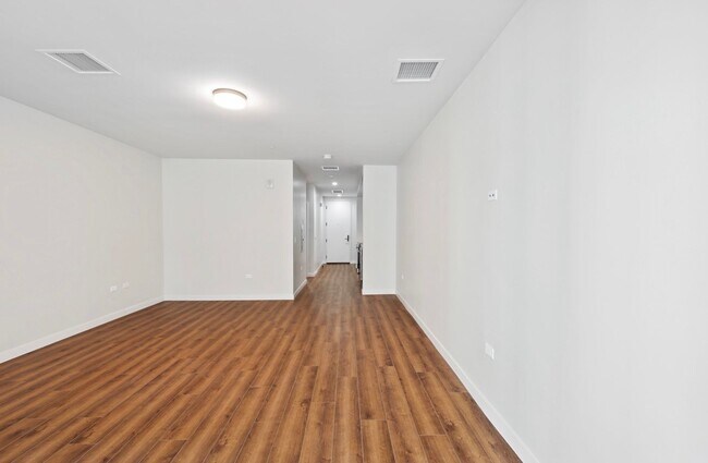 Interior Photo - The Baxter