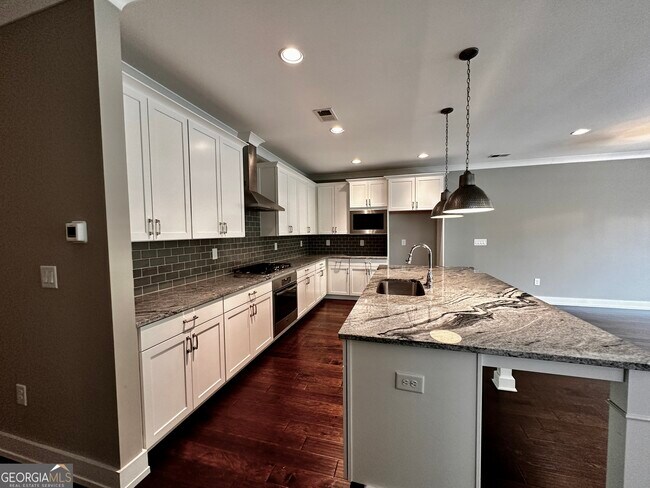 Building Photo - 207 Bellehaven Pl