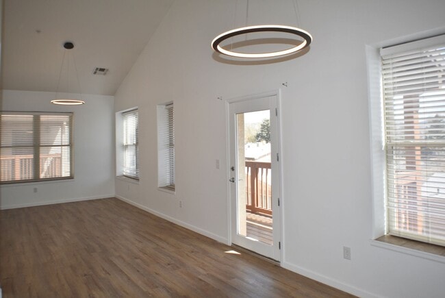 Building Photo - Coming soon!!! Stunning 2 Bed 2 Bath Apart...