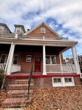 Building Photo - 36 York Ct