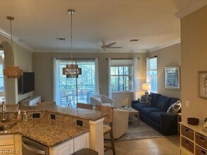 Building Photo - 10700 Cetrella Dr