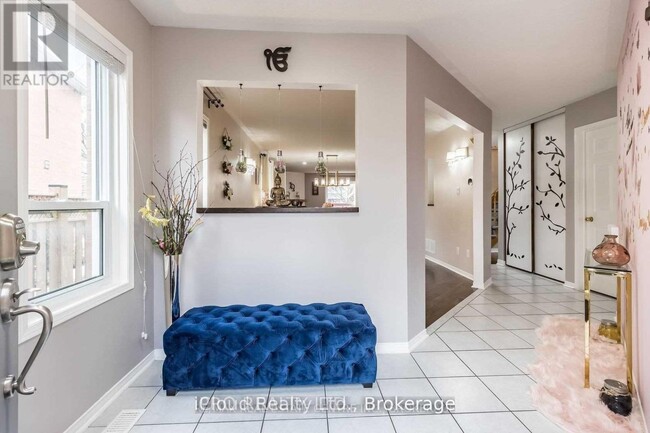 Building Photo - 40 Muirland Crescent