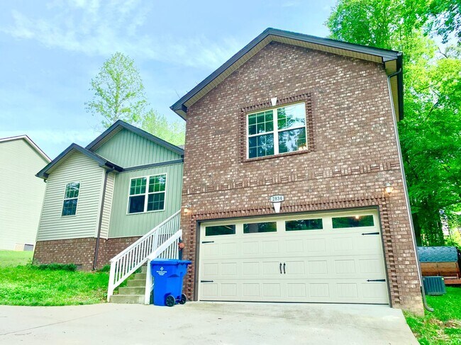 Foto del edificio - 2834 E Old Ashland City Rd