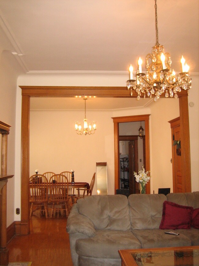 dining room with period light fixture - 2113 W Concord Pl