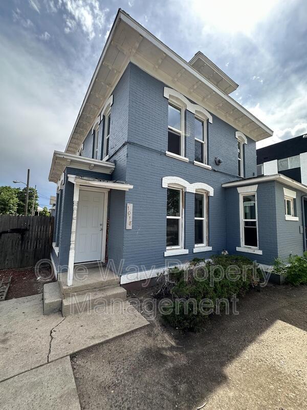 Primary Photo - 1018 9th St
