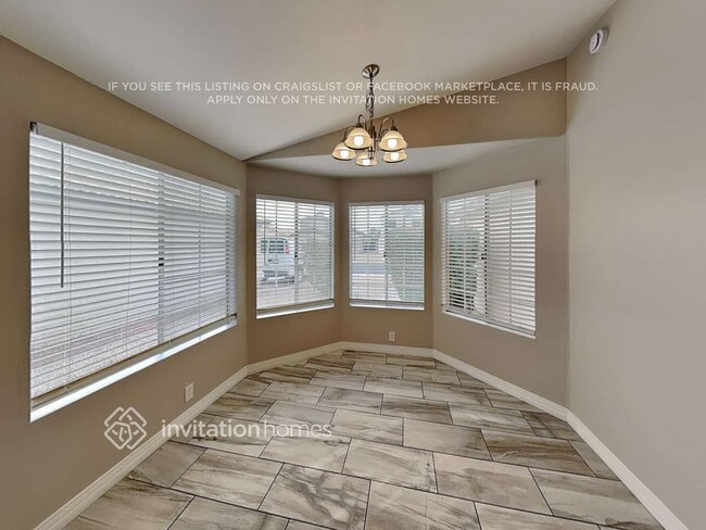 Building Photo - 11223 N 60th Dr