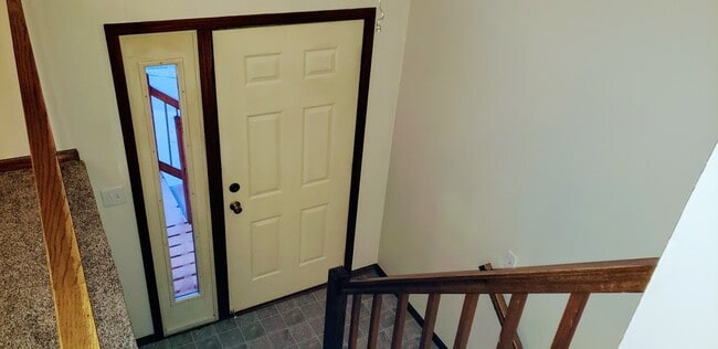 Building Photo - 2323 Amberwood Dr