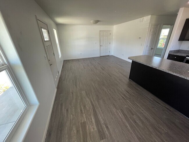 Building Photo - 4733-4739 W Adirondack Circle