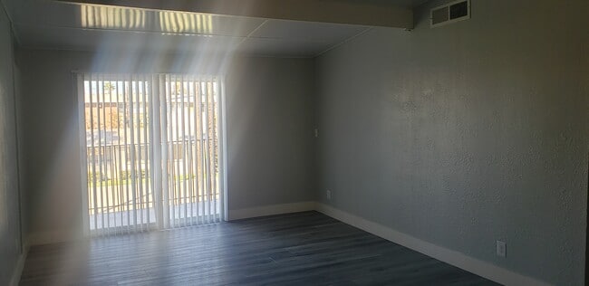 Livingroom - 12901 S Vermont Ave