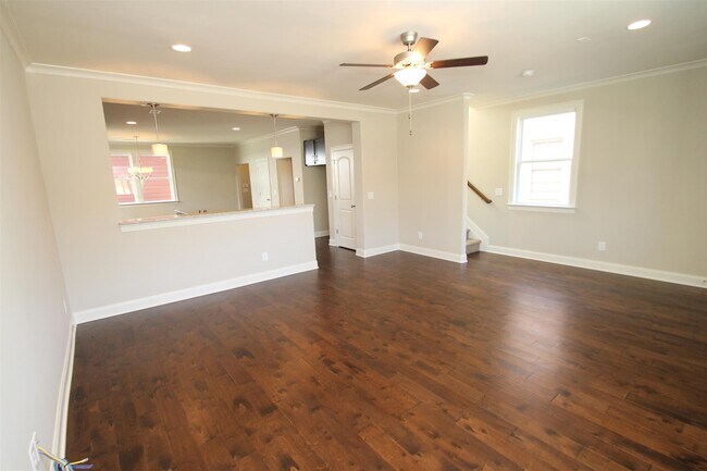 Building Photo - 2352 Somerset Valley Dr