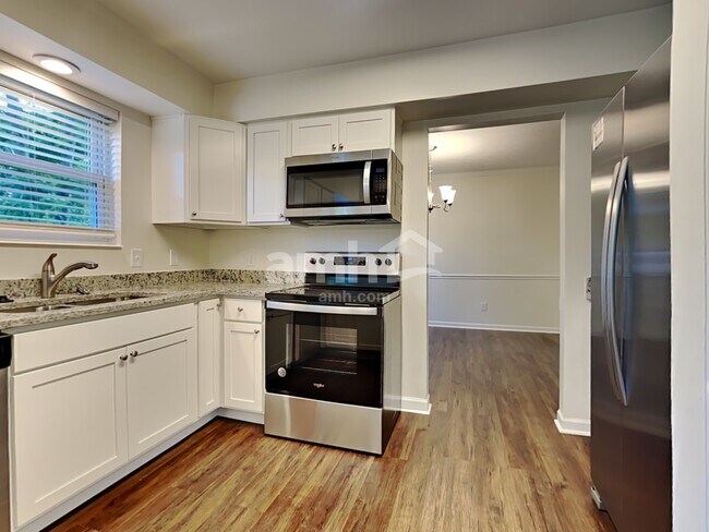 Building Photo - 6254 Elderberry Ct