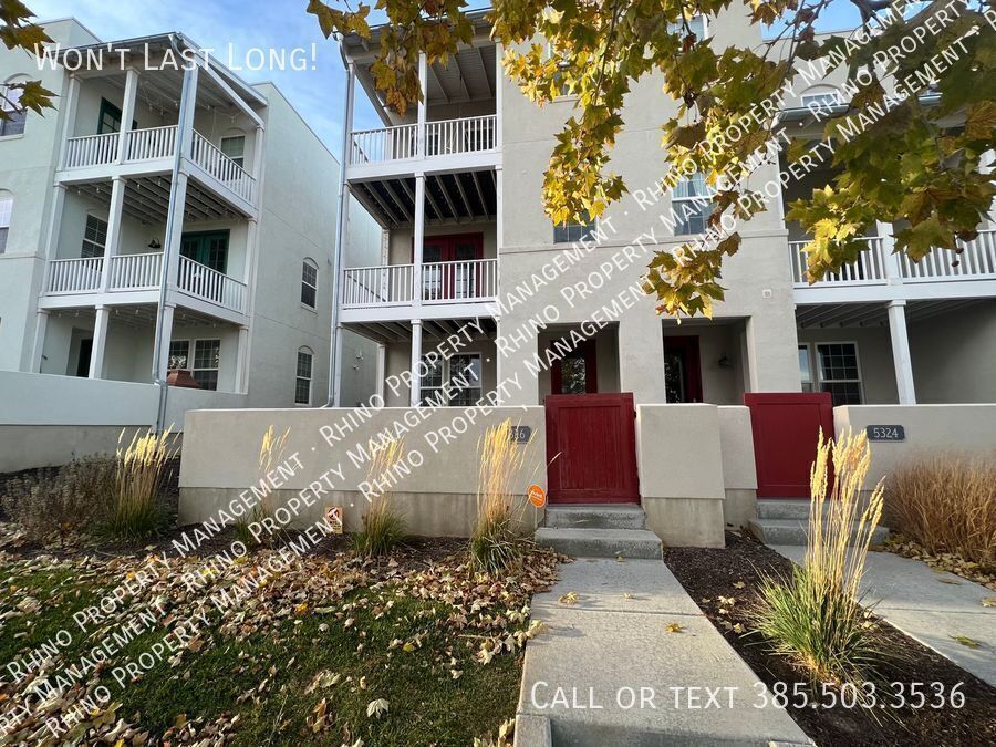 Foto principal - 3 Bedroom/3.5 Bathroom Townhome in South J...