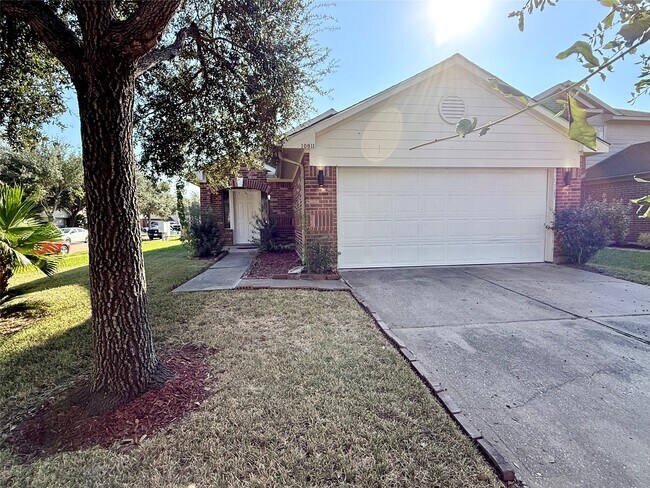 Foto del edificio - 10811 Tallow Briar Ln