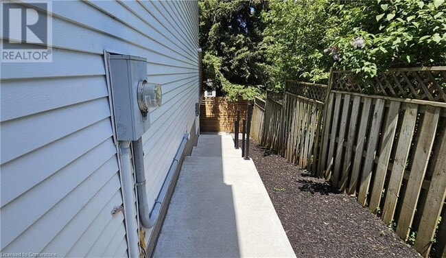 Building Photo - 14 Nith River Ct
