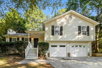 Building Photo - 236 Amy Blvd