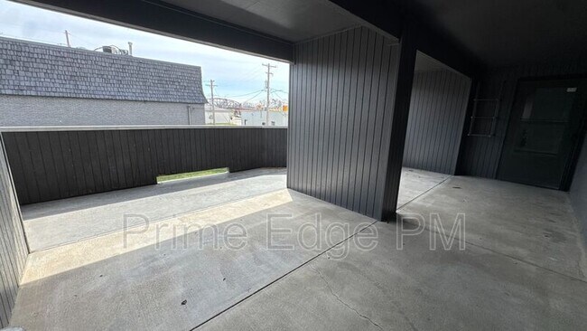 Foto del edificio - 1121 N 28th St