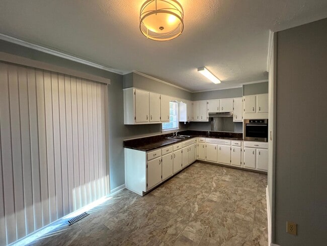 Building Photo - 809 Durwood Drive~Rollingwood