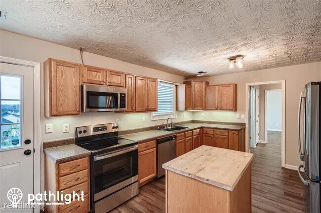 Foto del edificio - 3 br, 2.5 bath House - 80 Maple Trace UNIT