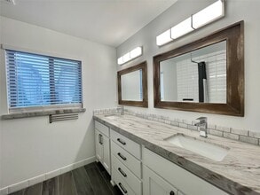 Building Photo - 1802 Arbor St