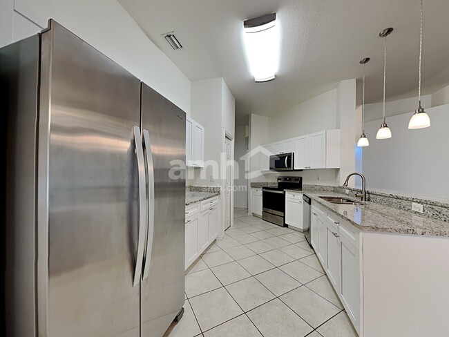 Foto del edificio - 4438 Horseshoe Pick Ln