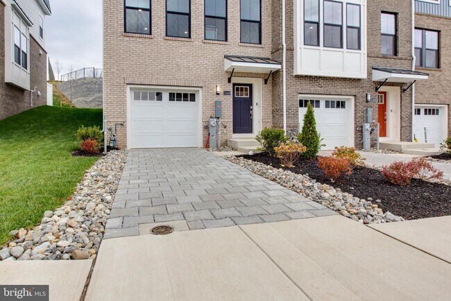 Building Photo - 11448 Starlight Pl