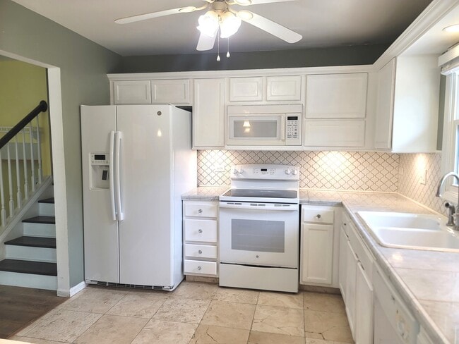 Building Photo - 4112 Crimson Dr