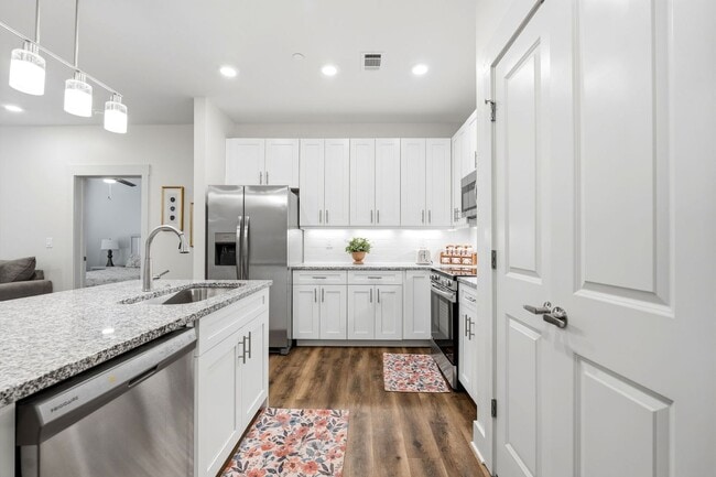 Interior Photo - Abri At West Iris