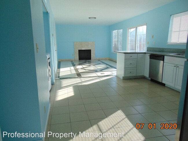 Building Photo - 4 br, 2.5 bath House - 106 Buttercup Court