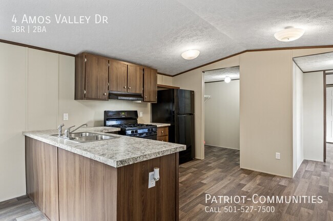 Foto del edificio - 4 Amos Valley Dr