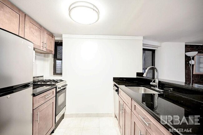 Building Photo - 1 bedroom in NEW YORK NY 10014