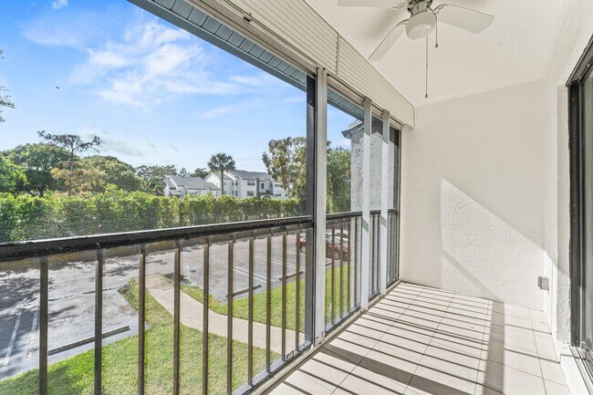 Foto del edificio - 1117 Green Pine Blvd