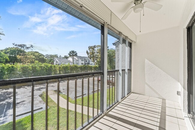 Building Photo - 1117 Green Pine Blvd